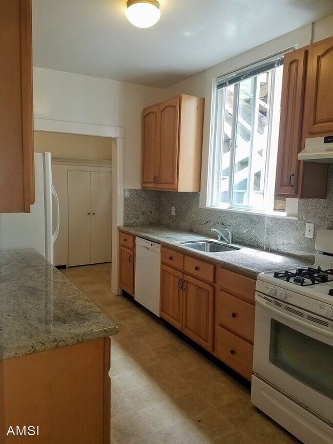 Foto del edificio - 3 br, 1.5 bath House - 3032 Steiner Street