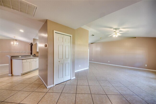 Foto del edificio - 1601 SW 19th St