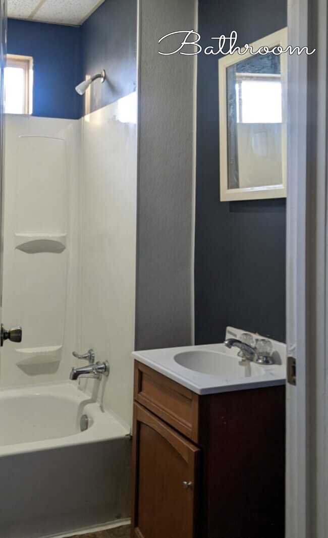 Building Photo - 2511 S Palmetto St