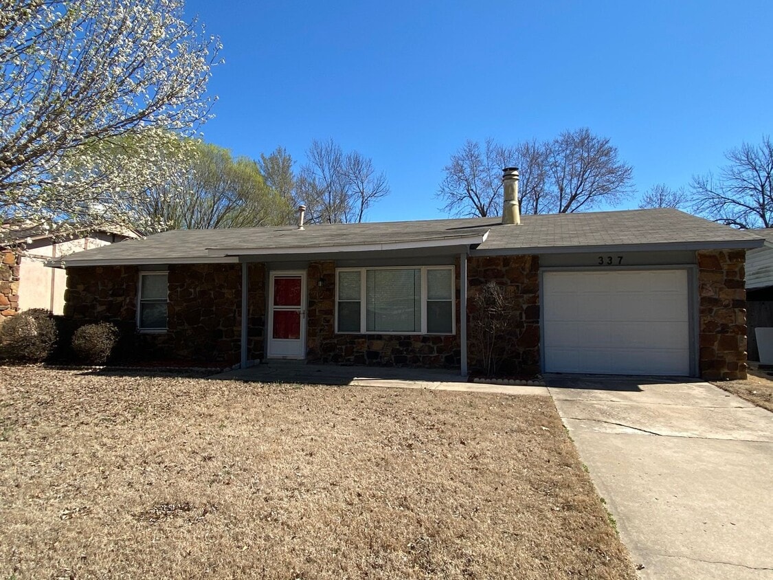 Primary Photo - 2 bedroom near Catoosa!!