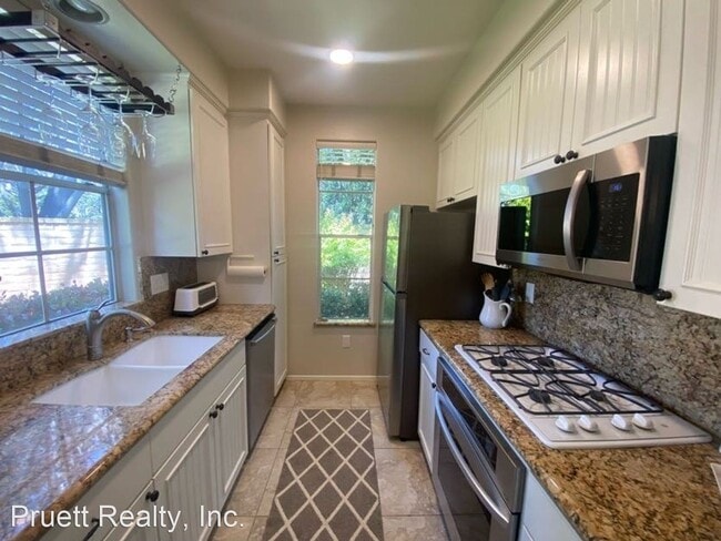 Building Photo - 2 br, 2 bath House - 3554 Caminito El Rincon