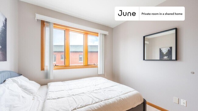Foto del edificio - Room in Shared 4 bed/2.5 bath home in Chinatown