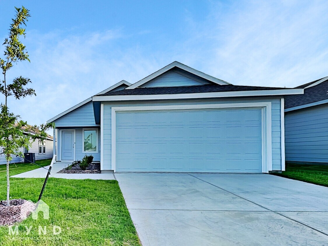 Foto principal - 225 Poplar Pl