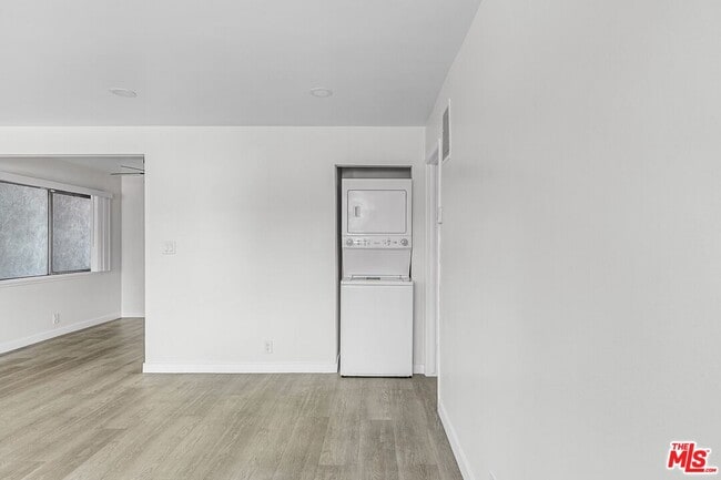 Foto del edificio - 129 S Avenue 64
