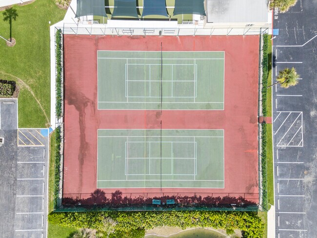 Foto del edificio - 3792 NE Ocean Blvd