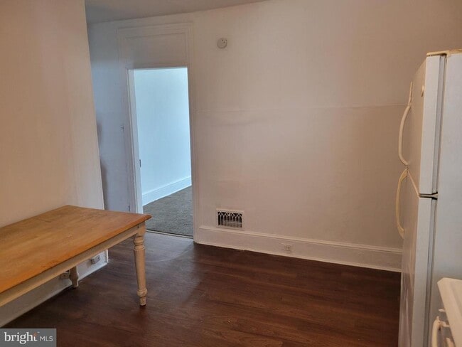 Foto del edificio - 512 Chain St