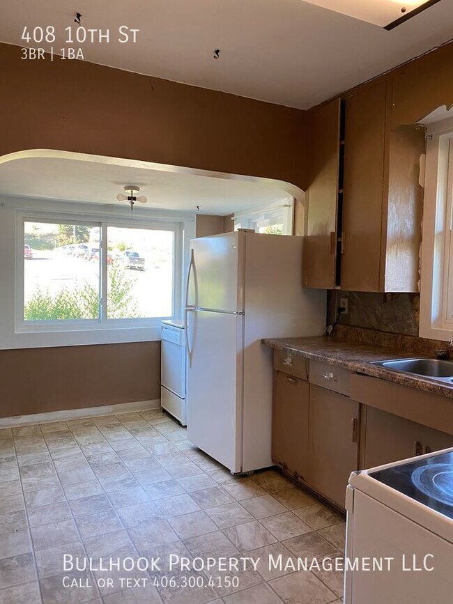 2 + 1 non conforming bedroom in a triplex House for Rent in Havre, MT