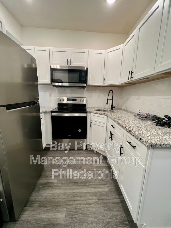 Building Photo - 5536 Blakemore St