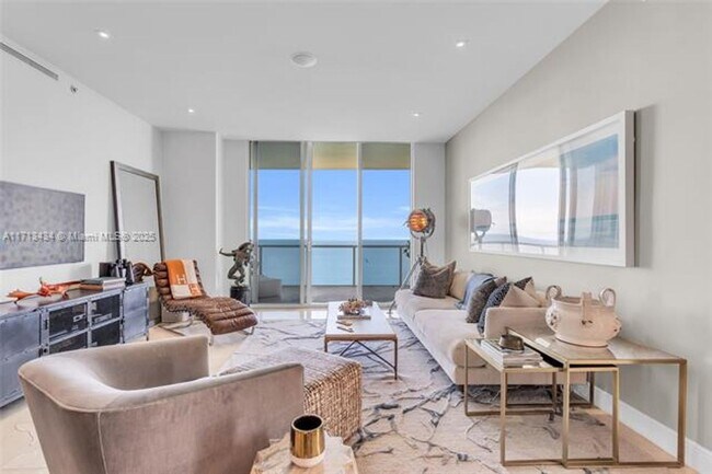 Foto del edificio - 16699 Collins Ave