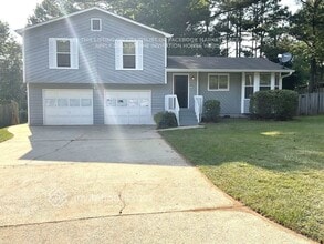 Building Photo - 2479 Wood Meadows Dr