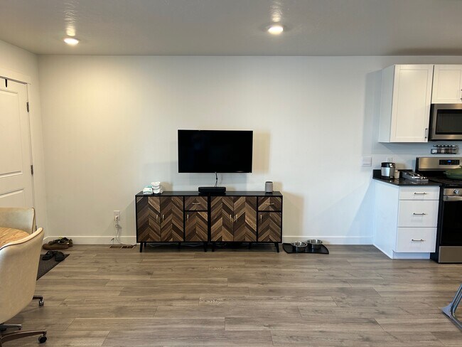 living room area - 492 N Trident Dr