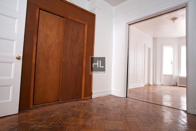 Building Photo - 269 Midwood St