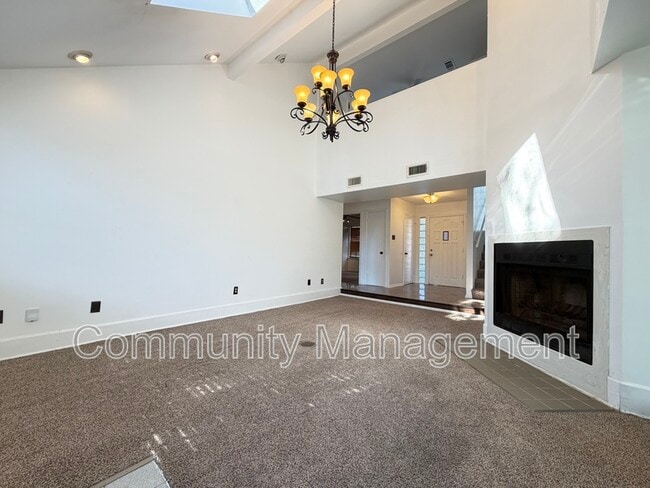 Foto del edificio - 533 Hadley Dr