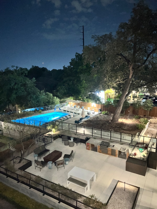 Foto del edificio - 1155 Barton Springs Rd