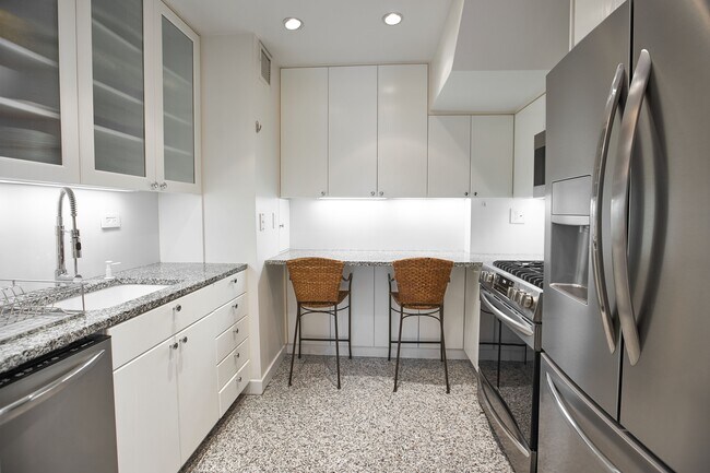 Foto del edificio - 415 E 54th St