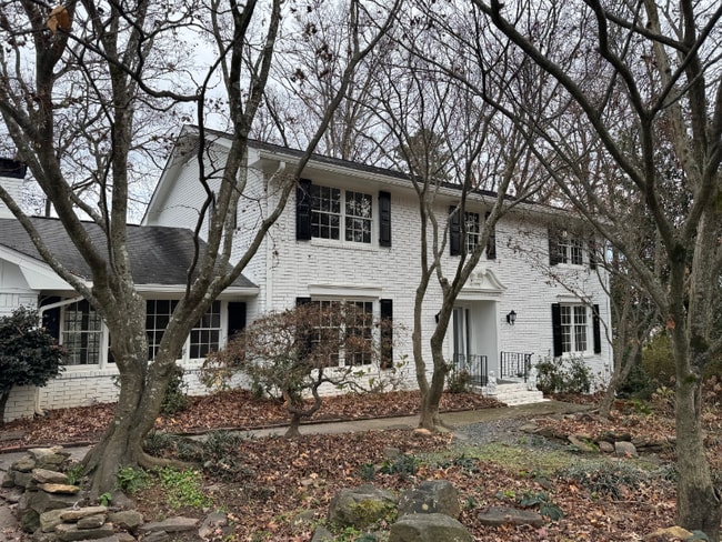 Photo - 865 Spalding Dr House