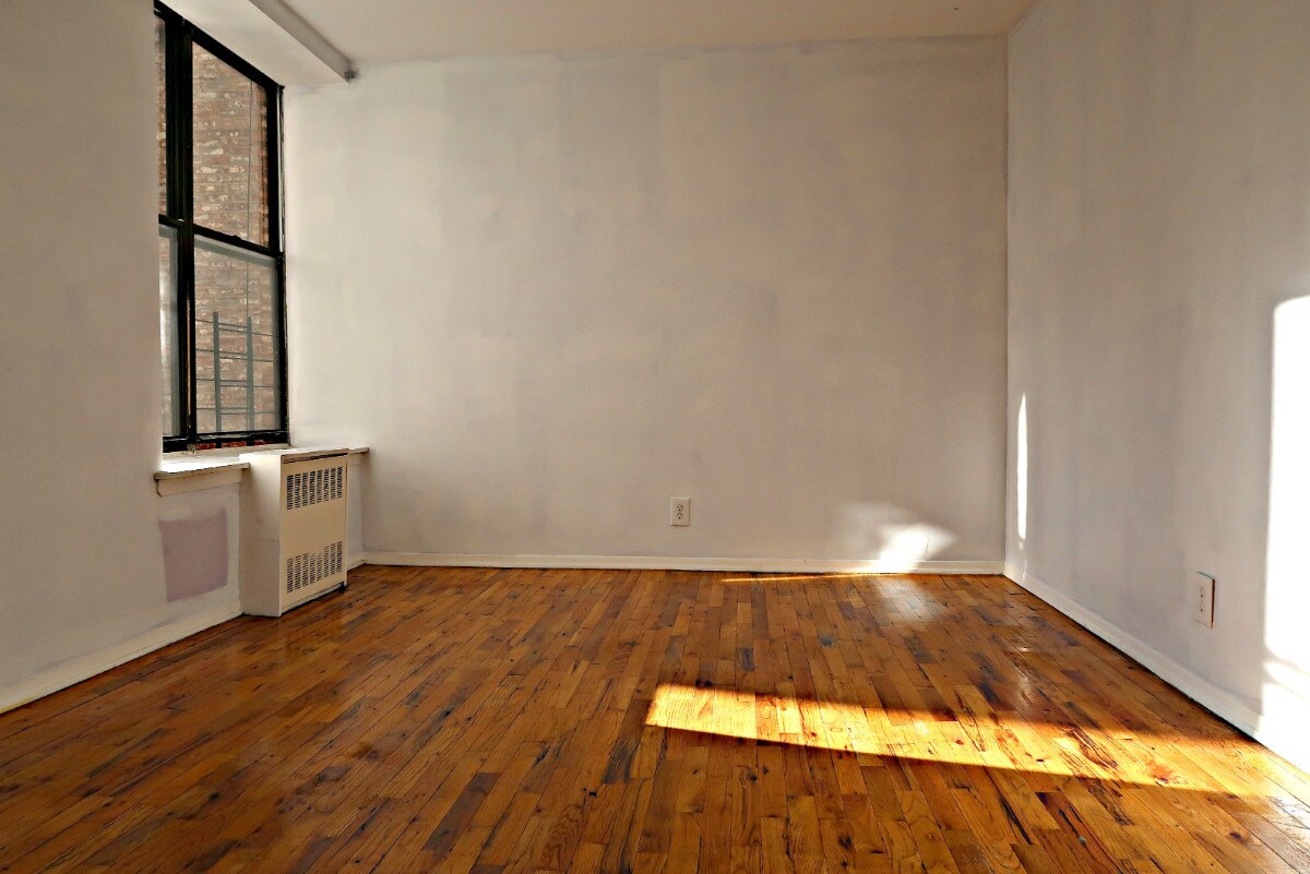 284 Eastern Pkwy Unit 2K, Brooklyn, NY 11225 Room for Rent in