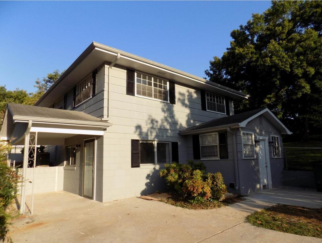 409 Longview Dr, Rossville, GA 30741 Townhouse for Rent in Rossville