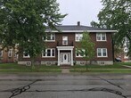 Foto principal - 205 E 9th St