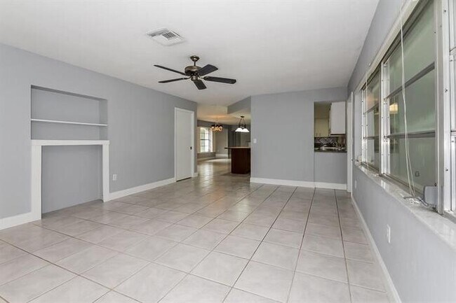 Building Photo - 328 Monet Dr, Nokomis, FL, 34275