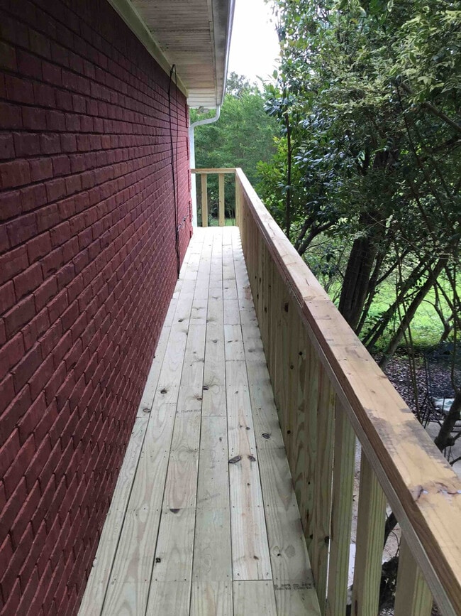 Foto del edificio - 176 Schools Dr