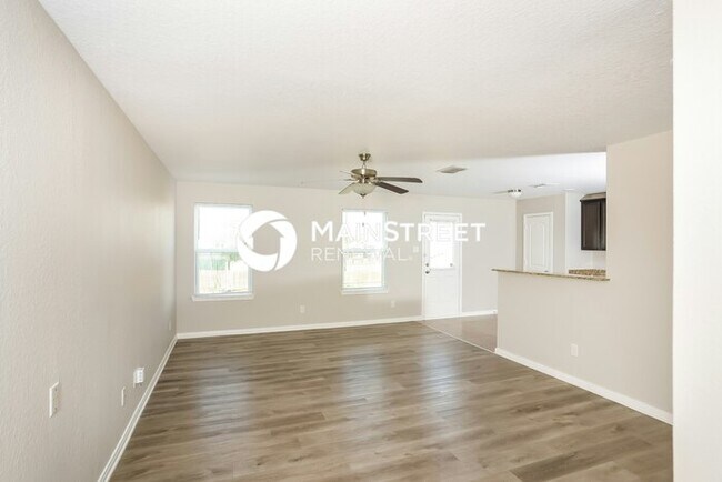 Building Photo - 3 Bedroom Pet-Friendly Home in San Antonio, TX with Main Street Renewal