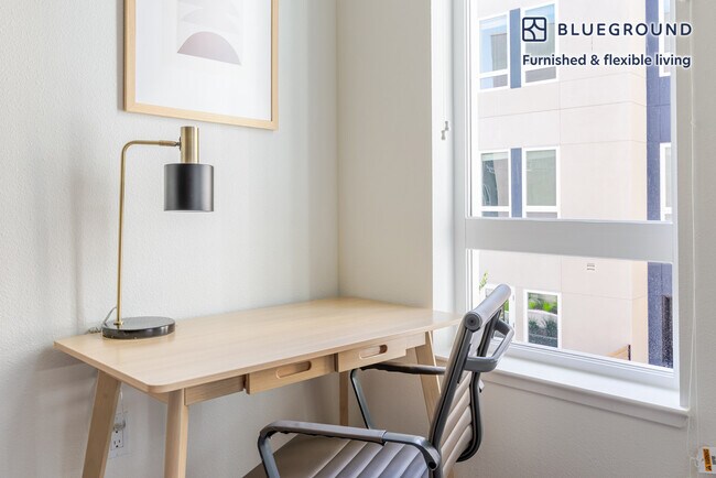 Foto del edificio - 100 Callan Ave