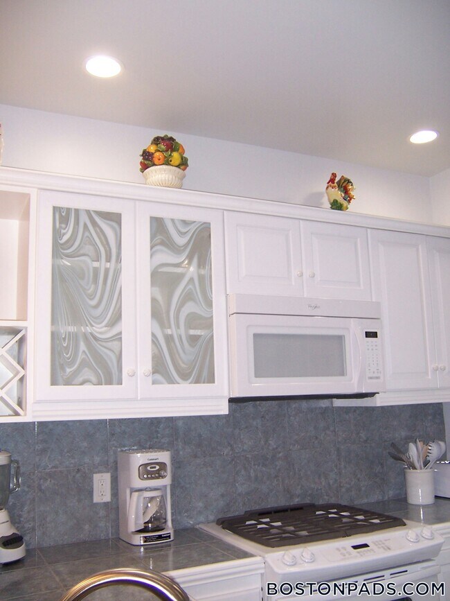 Foto del edificio - 188 Maverick St