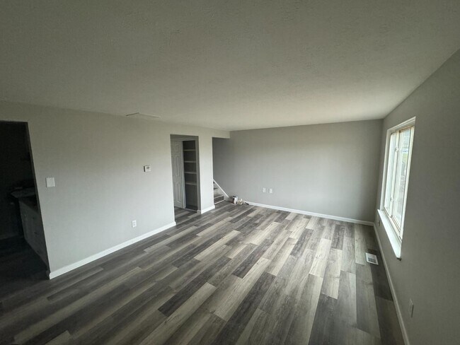 Foto del edificio - 5510 Beavercrest Dr