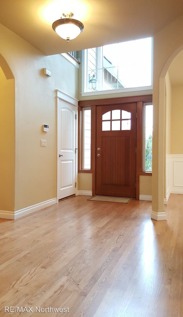 Building Photo - 4 br, 2.5 bath House - 5749 Ashbourne Lane SE
