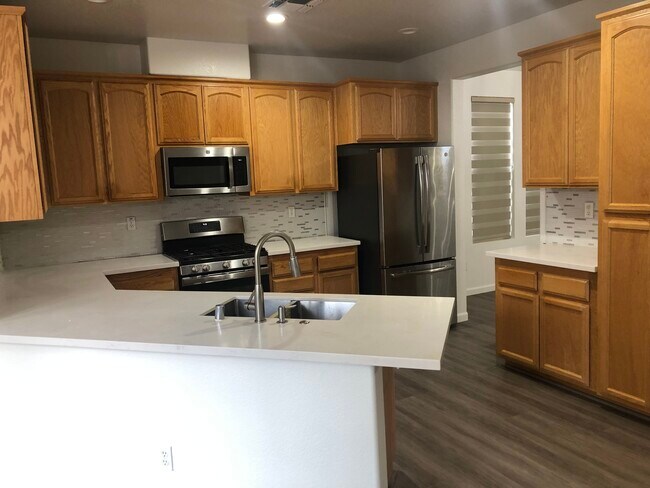 Building Photo - 705 Ferrier Way
