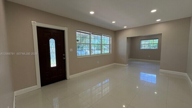 Building Photo - 251 N 68th Terrace