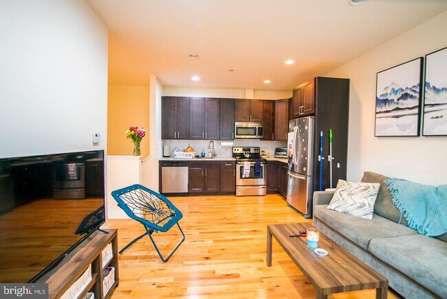 Foto del edificio - 1242 Point Breeze Ave