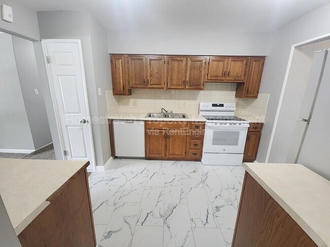 Building Photo - 8339 Buddie Dr