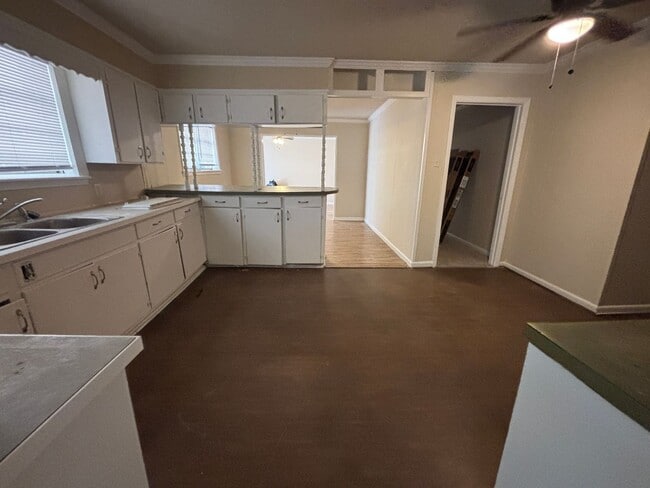 Building Photo - SECLUDED KEITHVILLE PROPERTY ON ONE ACRE