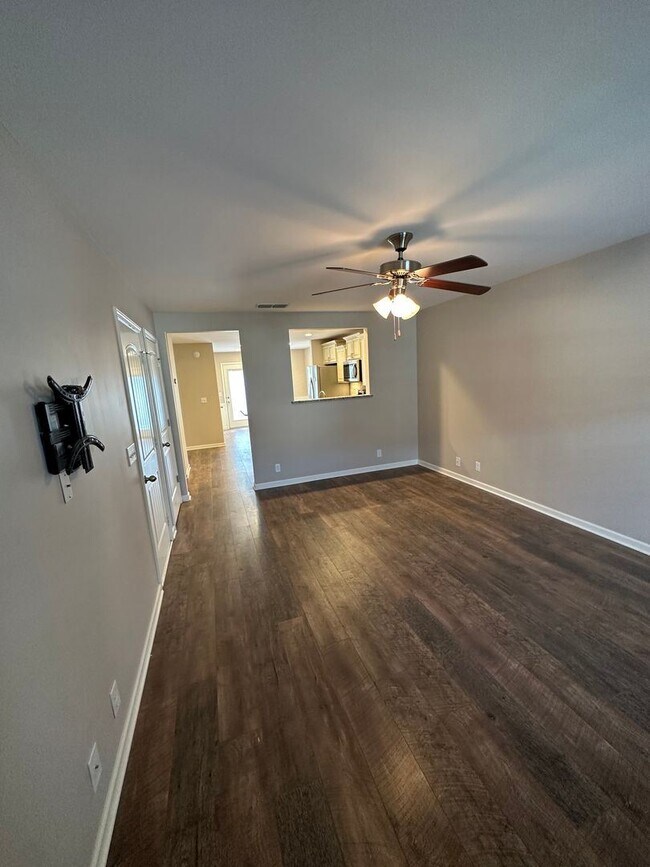 Building Photo - 3 br, 3 bath House - 4409 Prometheus Way