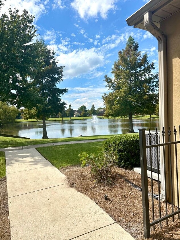Foto principal - Summerwood Villas 3BR 2BA