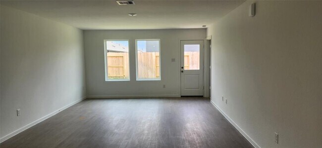 Foto del edificio - 26827 Inkberry Holly Ln