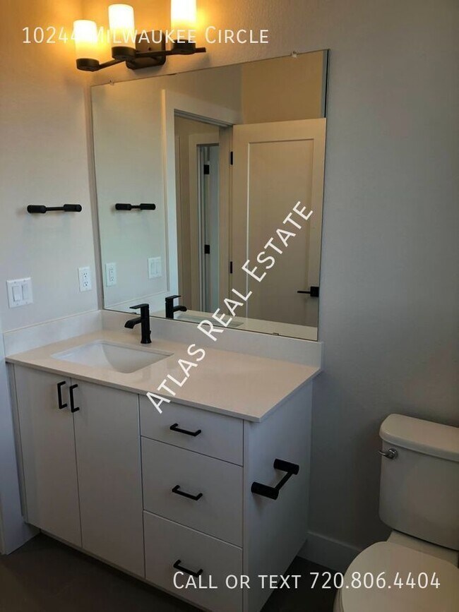Foto del edificio - Beautiful Nearly Brand New 3 Bed 2.5 Bath ...