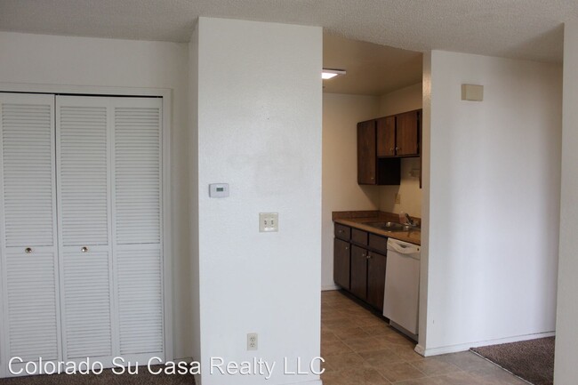 Building Photo - 1855 Zebulon Dr