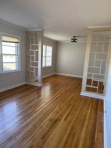 Foto del edificio - 4973 Greenway Rd