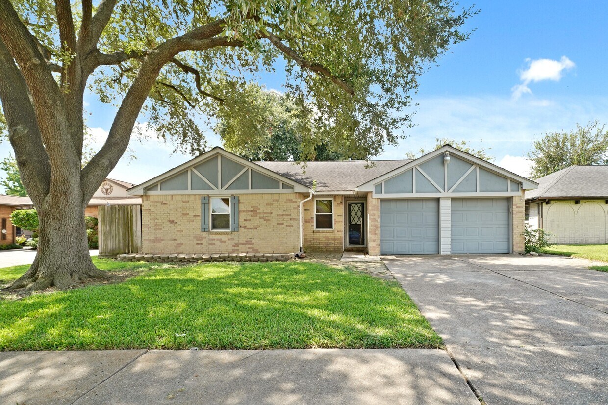 Foto principal - 9826 Rustic Gate Rd