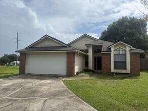 Building Photo - 1040 Manigan Ave