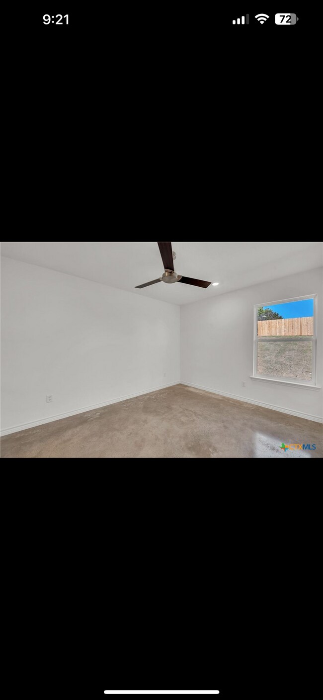 Building Photo - 1122 Lindsey Dr