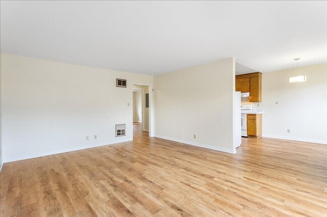 Building Photo - 1501 Verdi St