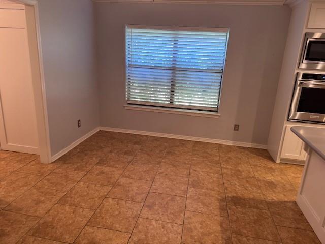 Building Photo - 4115 Holbrook Dr