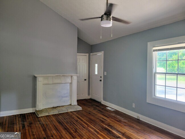 Foto del edificio - 1366 Campbellton Rd SW