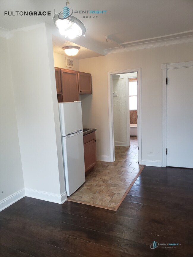 Foto del edificio - 2063 W Lawrence Ave