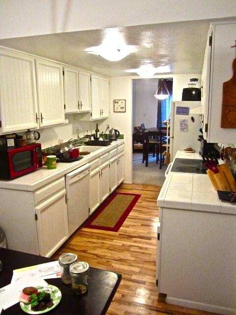 Foto del edificio - 3 Bed 3.5 Bath Townhouse With Garage In Id...