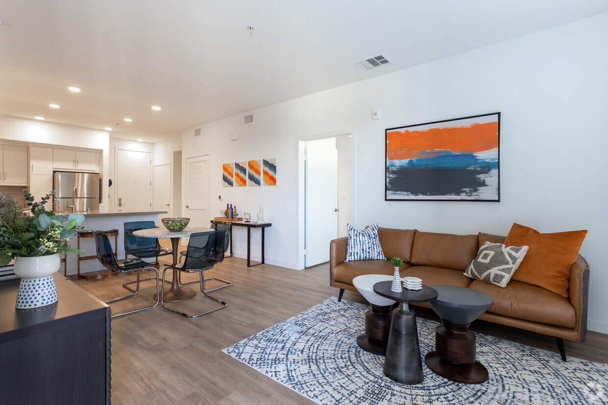 AmpliFi - 600 W Commonwealth Ave Fullerton, CA Apartments